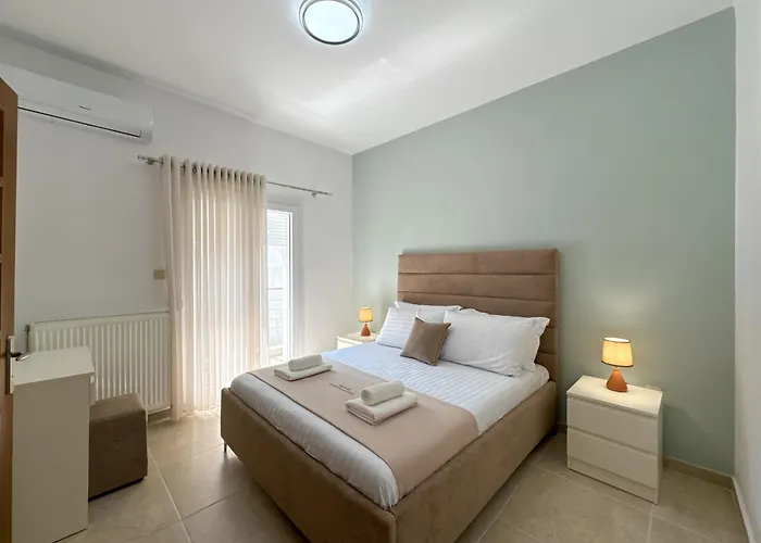 Empire 4 Apartman Néa Mihanióna