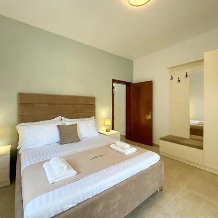 Empire 4 * Néa Mihanióna